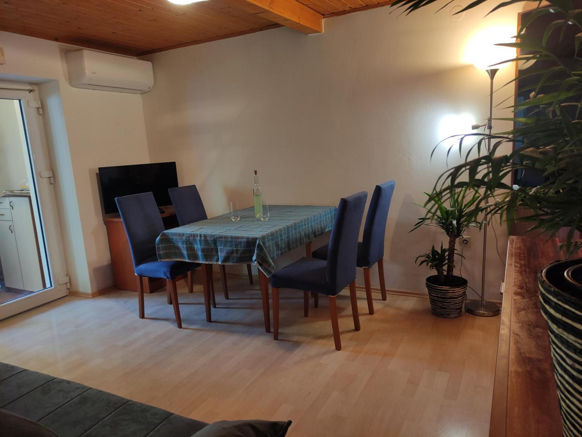 Apartment Valenta ポレッチ エクステリア 写真