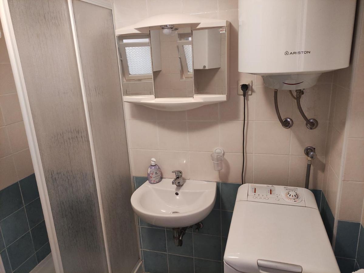 Apartment Valenta ポレッチ エクステリア 写真