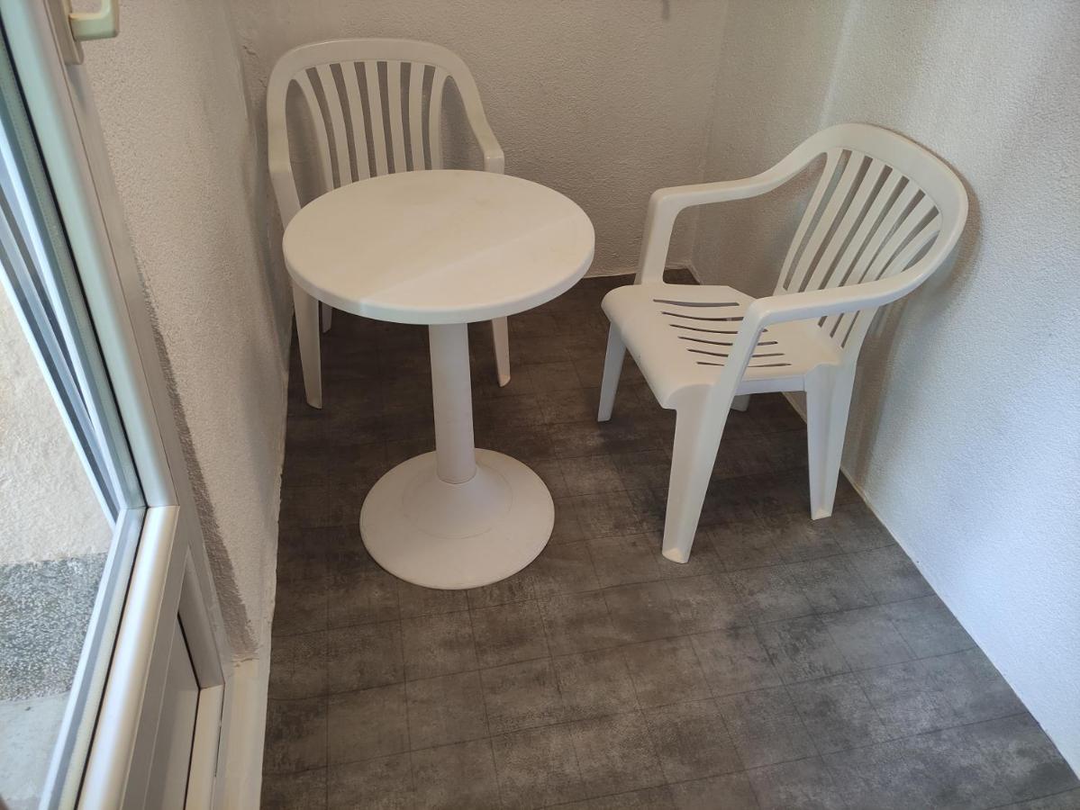 Apartment Valenta ポレッチ エクステリア 写真