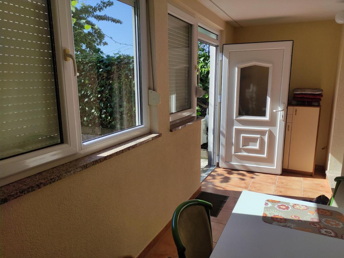 Apartment Valenta ポレッチ エクステリア 写真